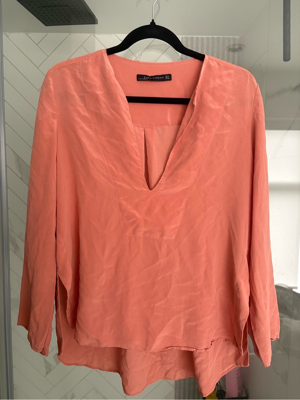 ZARA WOMAN 100% Mulberry Silk V-Neck High-Low Blouse Coral Peach Medium NWOT